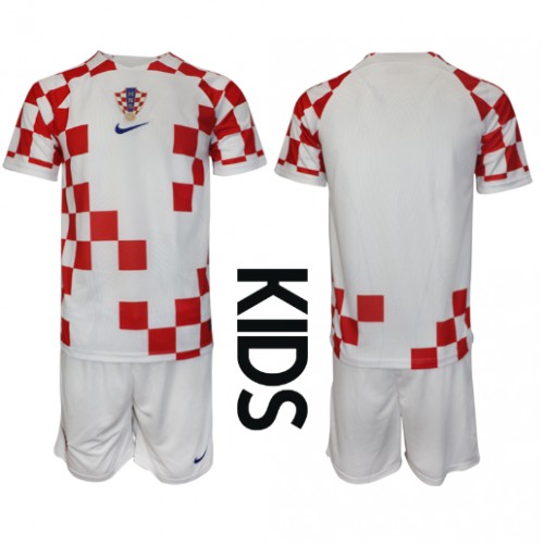 Kroatien Hemmaställ Barn VM 2022 Kortärmad (+ Korta byxor)